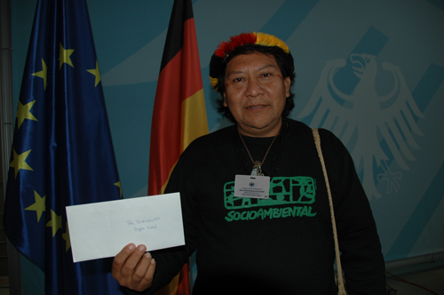 Davi Kopenawa Yanomami im Bundeskanzleramt